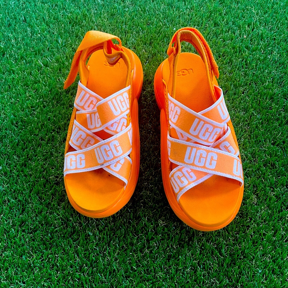 UGG L.A. Cloud Sandal Orange
